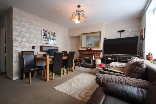 Photo 2 — Widecombe Road, Mottingham, London, SE9