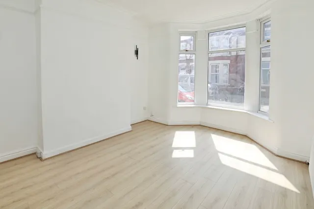 Woodhall Road, Liverpool, L13, photo 3