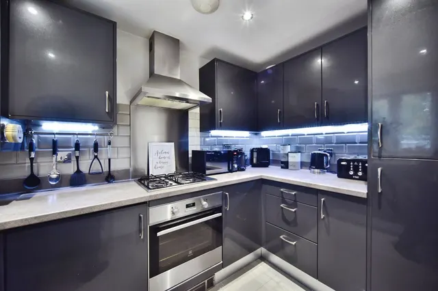 Millner Drive, Leybourne, ME19, photo 3