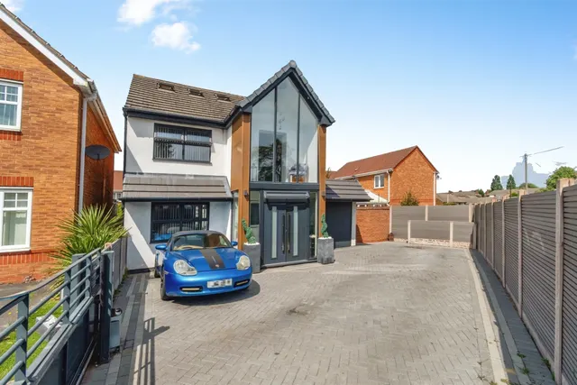 Siddons Road, Bilston, photo 1