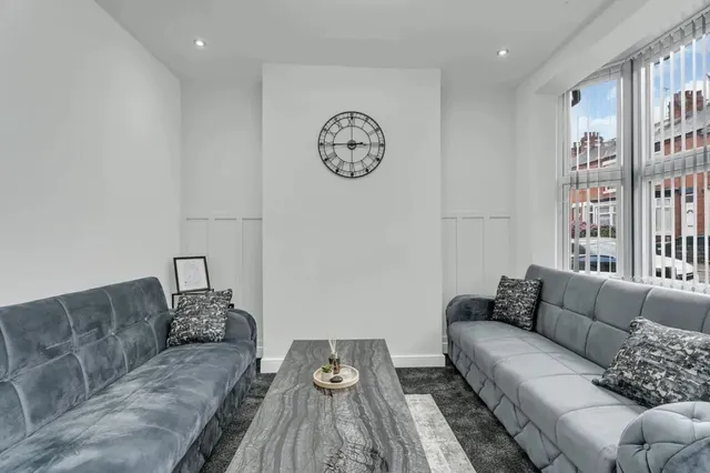 Renovated Recently, Earlsdon Area, photo 3