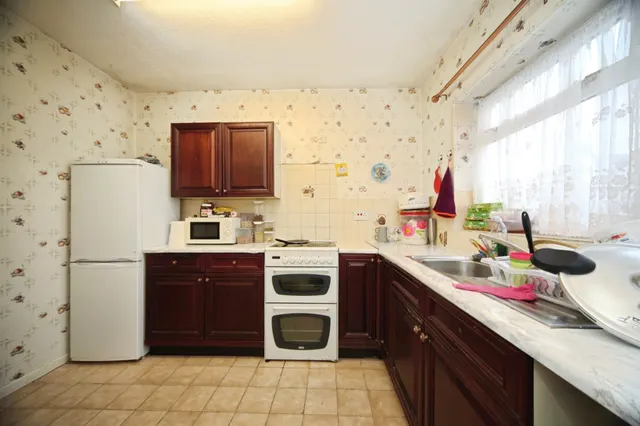 Anstee Road, Luton, LU4, photo 2