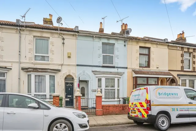 Agincourt Road, Portsmouth, PO2, photo 1