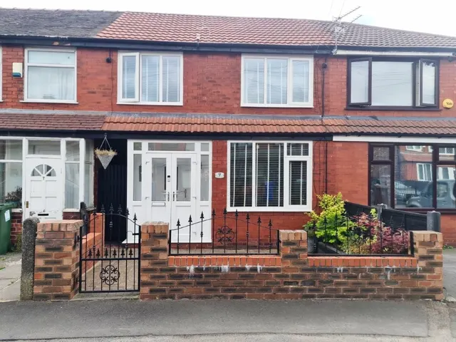 Thankerton Avenue, Audenshaw, M34, photo 1