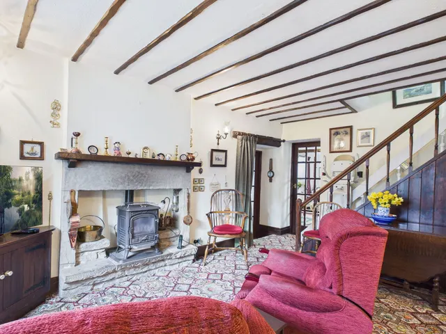 Old Smithy Cottage, Priest Hutton, LA6, photo 3