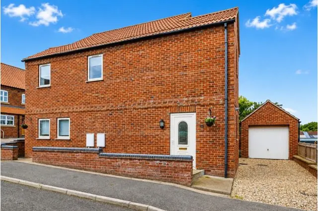 Marjorie Close, Washingborough, LN4, photo 1