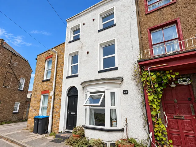 Charlotte Square, Margate, CT9, photo 1
