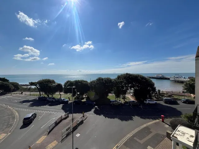 Marine Parade East, Clacton-on-Sea, CO15, photo 2