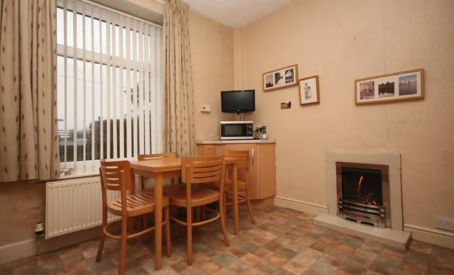 Clynnog Road, Penygroes, photo 3