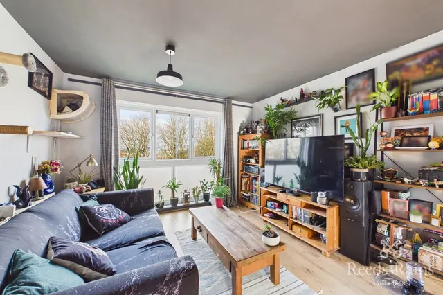 Firshill Crescent, Sheffield, S4, photo 2