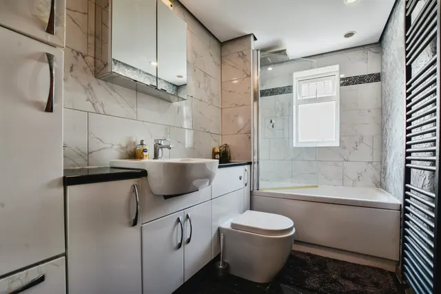 Leverett Road, Boston, PE21, photo 3