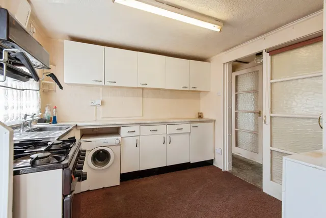 Photo 2 — Oughton Close, Hitchin, Hertfordshire, SG5