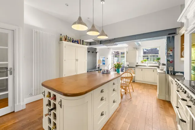 West Cliffe Terrace, Harrogate, HG2, photo 2