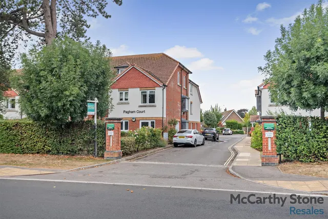 Hawthorn Road, Bognor Regis, PO21, photo 1