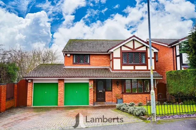 52 Hollowfields Close, Redditch, photo 1