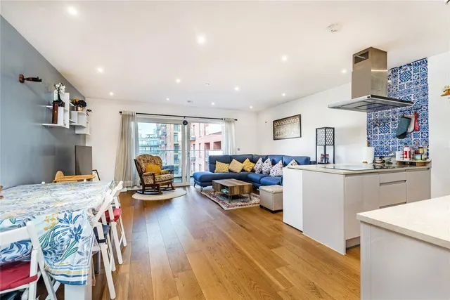 Thonrey Close, Colindale, photo 3