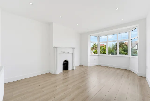 Carlton Avenue West, Wembley, HA0, photo 1
