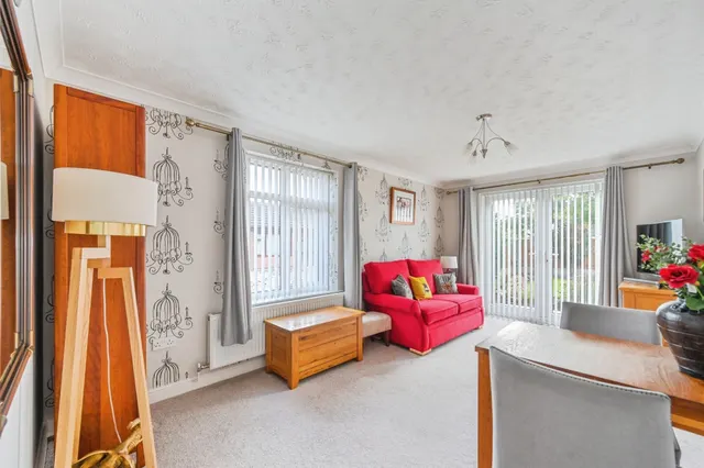 Strathaven Court, Spondon, DE21, photo 3