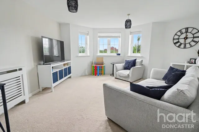Jenkinson Grove, Armthorpe, DN3, photo 2