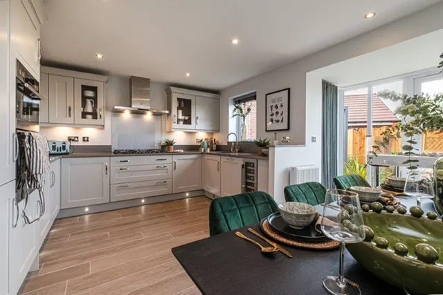 Photo 2 — Plot 122 (THE HOLDEN) Heritage Grange, Banbury Road, Upper Lighthorne, CV33
