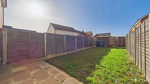 Waits Close, Bury St Edmunds, IP32, photo 3