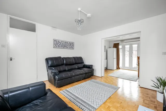 Photo 3 — Bexley Road, Eltham, SE9 2NY