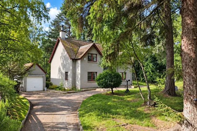 Glenlivet, Ballindalloch, Moray, AB37, photo 1