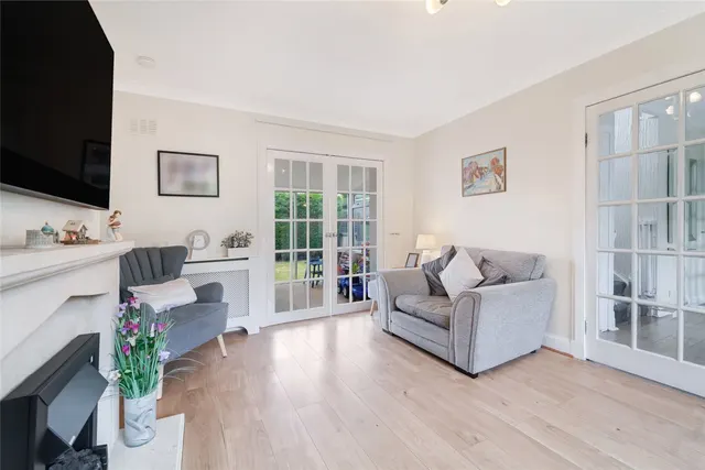 Bonnyton Drive, Eaglesham, G76, photo 3