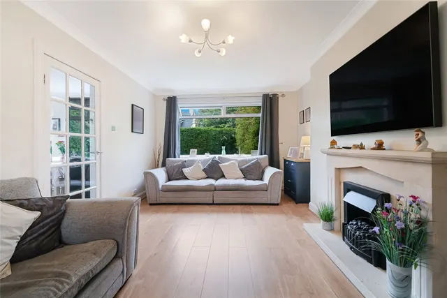 Bonnyton Drive, Eaglesham, G76, photo 2