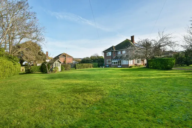 Kingsgate Avenue, Kingsgate, CT10, photo 2
