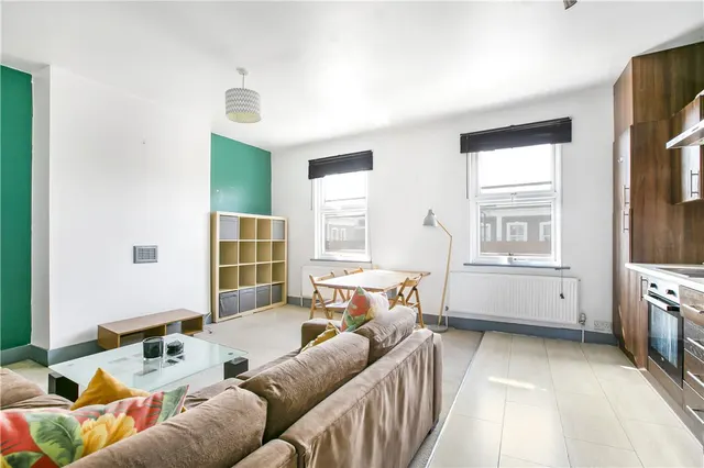 Acre Lane, London, SW2, photo 1