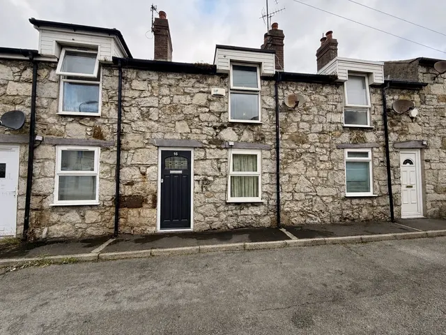 Water Street, Bangor, LL57, photo 1