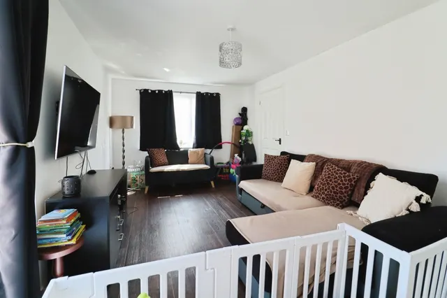 Haven Walk, Barry, CF62, photo 2