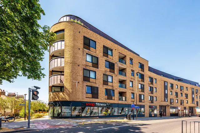 Flat 2, Howarth House, 125 Pelton Road, London, photo 1