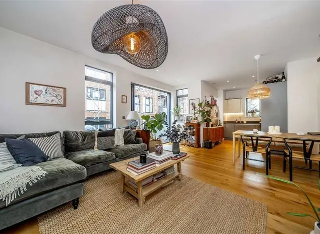 Whiston Road, Haggerston, E2, photo 1