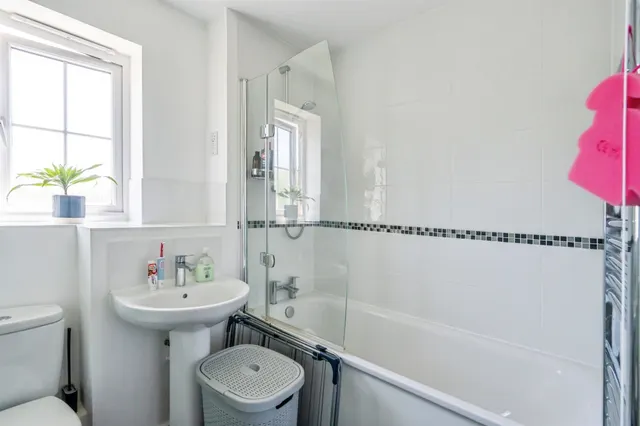 Stoney Meadow, North Mundham, Chichester, photo 1