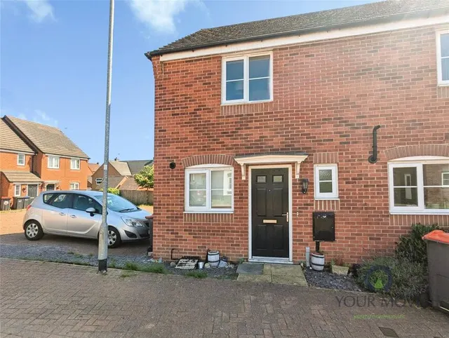 Bingley Crescent, Kirkby-in-Ashfield, NG17, photo 1