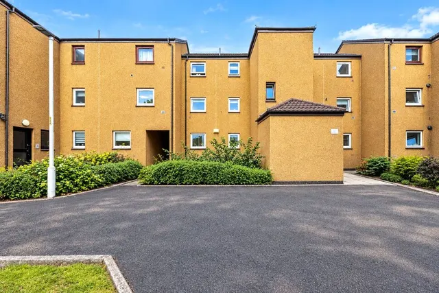 Fairfield Place, Falkirk, FK2, photo 3