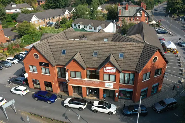 Bury New Road, Prestwich, M25, photo 2