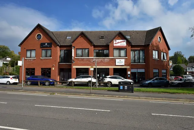 Bury New Road, Prestwich, M25, photo 1