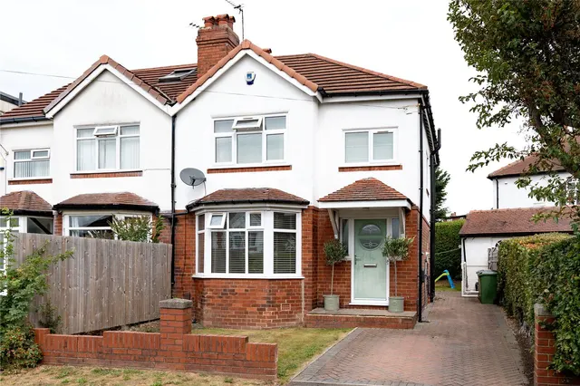 Wyncliffe Gardens, Leeds, LS17, photo 1
