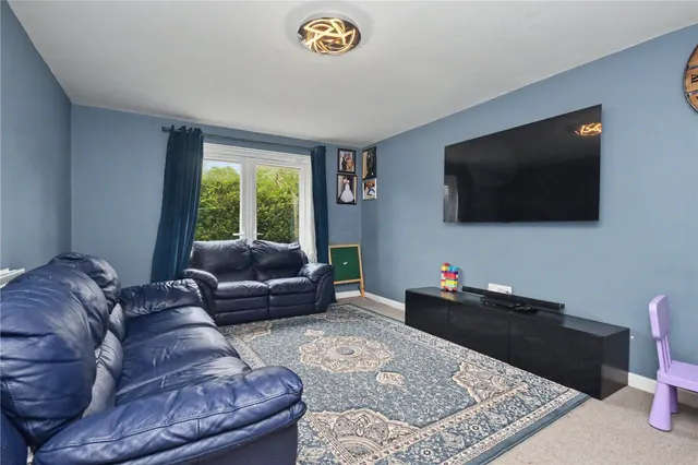 Haydock Avenue, Castleford, WF10, photo 2