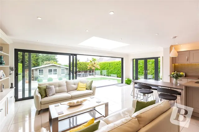 Photo 2 — Holden Way, Upminster, Essex, RM14