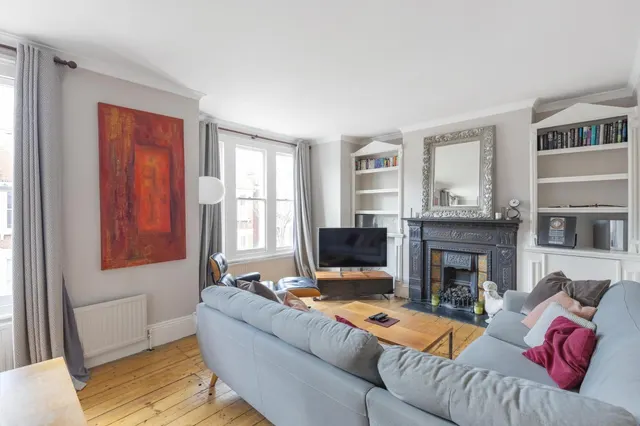 Beira Street, London, SW12, photo 2