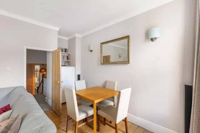 Beira Street, London, SW12, photo 3