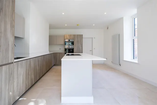 Prestbury Road, Macclesfield, SK10, photo 3