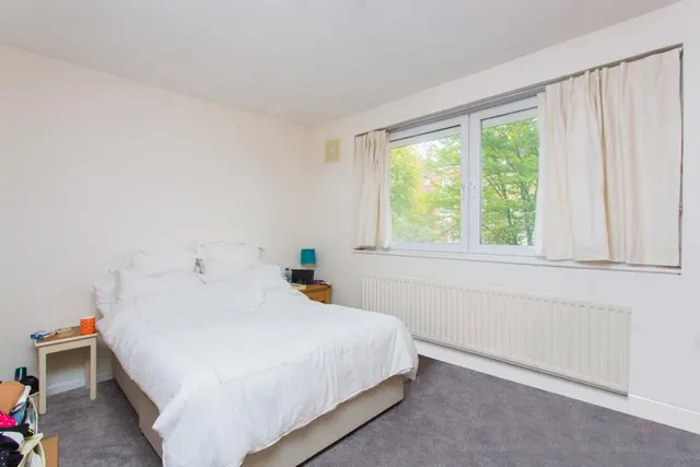 Nightingale Lane, London, SW12, photo 3