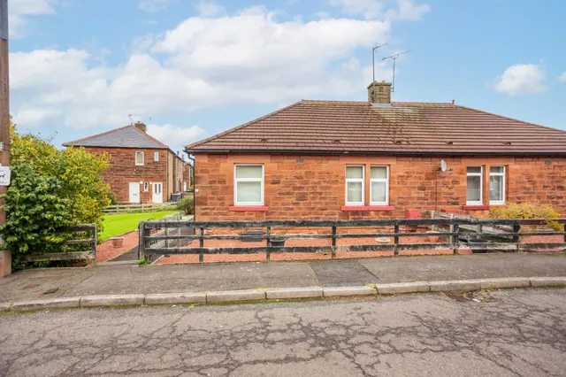 Braemar Avenue, Dumfries, DG1, photo 1