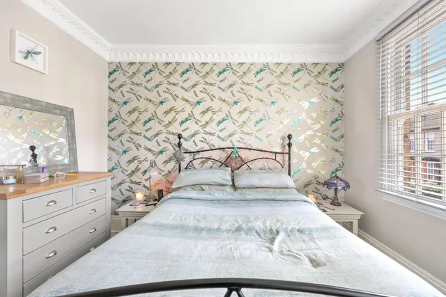 Photo 3 — Alfred Road, Buckhurst Hill, IG9 6DP