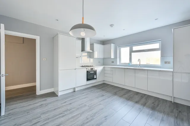 9a East Barnet Road, photo 1